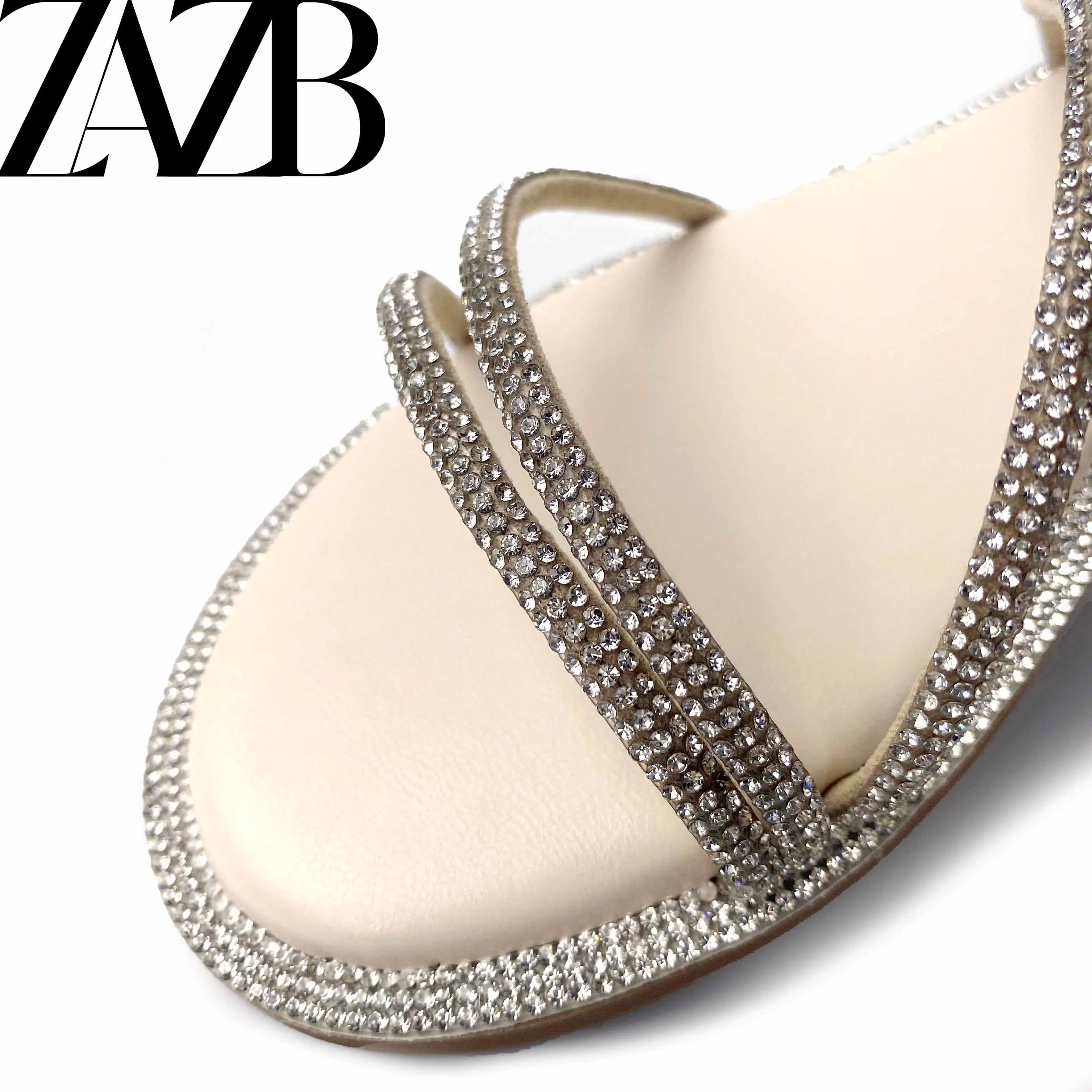 Custom Rhinestone Metal Chain Designer Shoes Sandals for Women and Ladies Flat Shoes  Luxury slippers Femmes Fashion